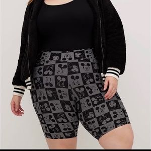 Torrid Disney Bike Short, Mikey Mouse, Size 2X